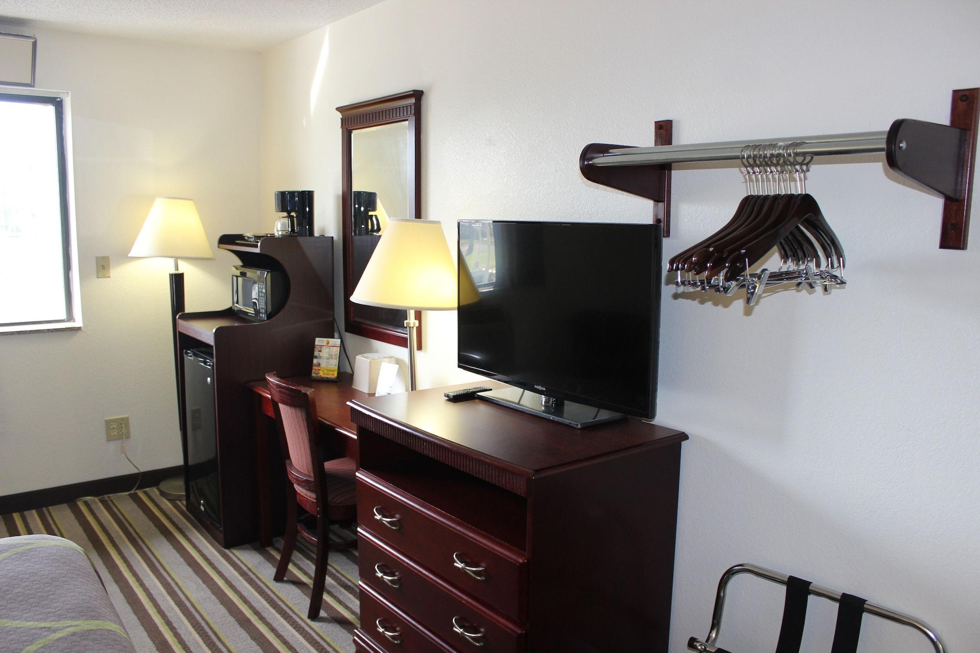 ซูเปอร์ 8 บาย วินด์แฮม ทัสคาลูซา Hotel ภายนอก รูปภาพ