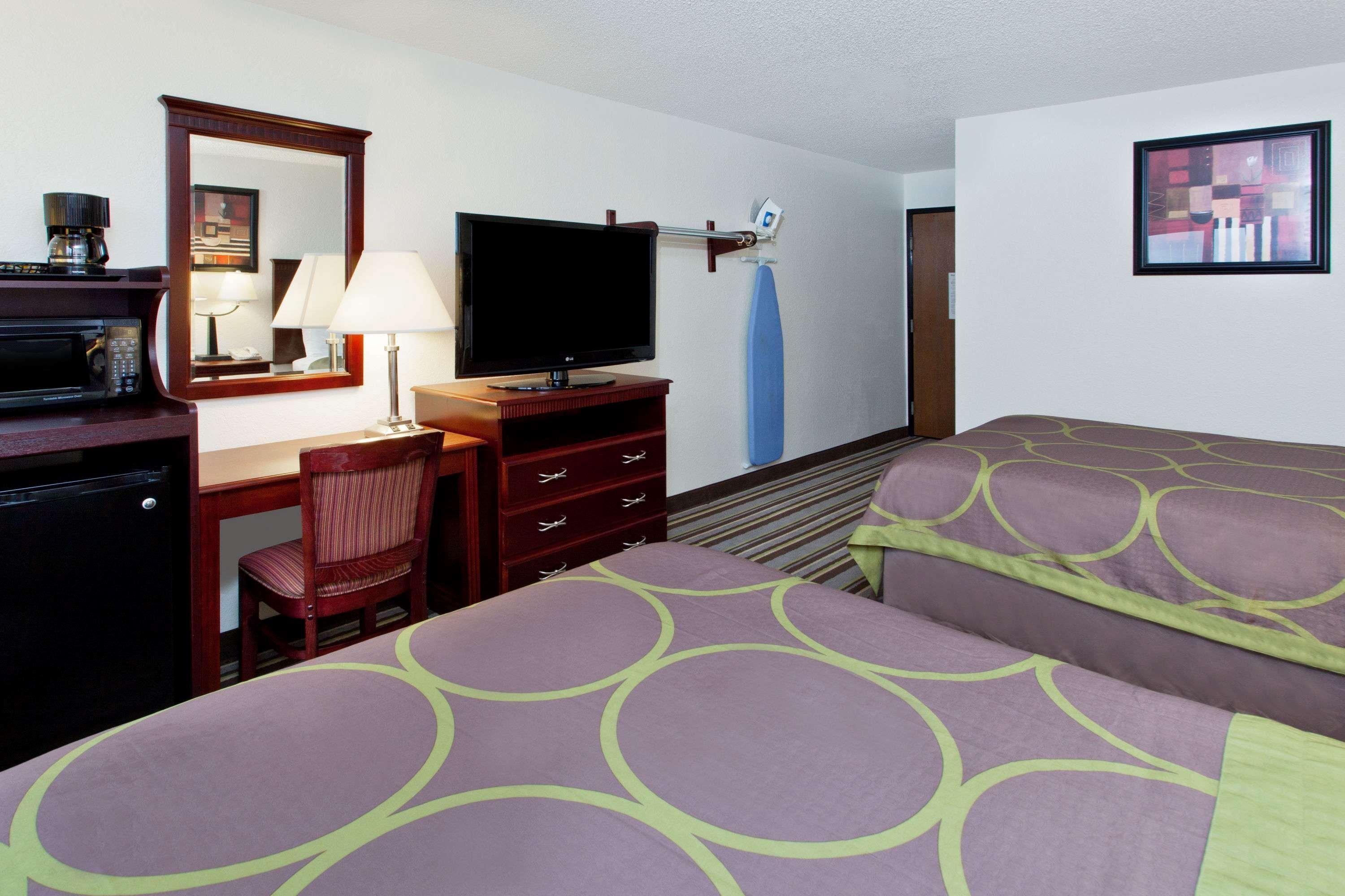 ซูเปอร์ 8 บาย วินด์แฮม ทัสคาลูซา Hotel ภายนอก รูปภาพ